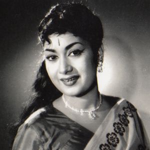 actress savithri death