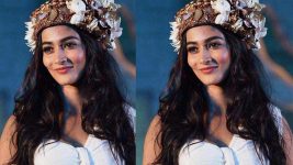 Top Actress Pooja Hegde Photos